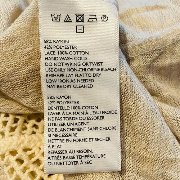 Staring at Stars Crochet Back Raw Hem Top Size Small - Picture 3 of 4